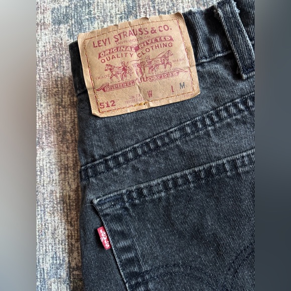 Levi’s 512 Vintage Classic Black Denim Cutoff Shorts Size 28 - Picture 5 of 8